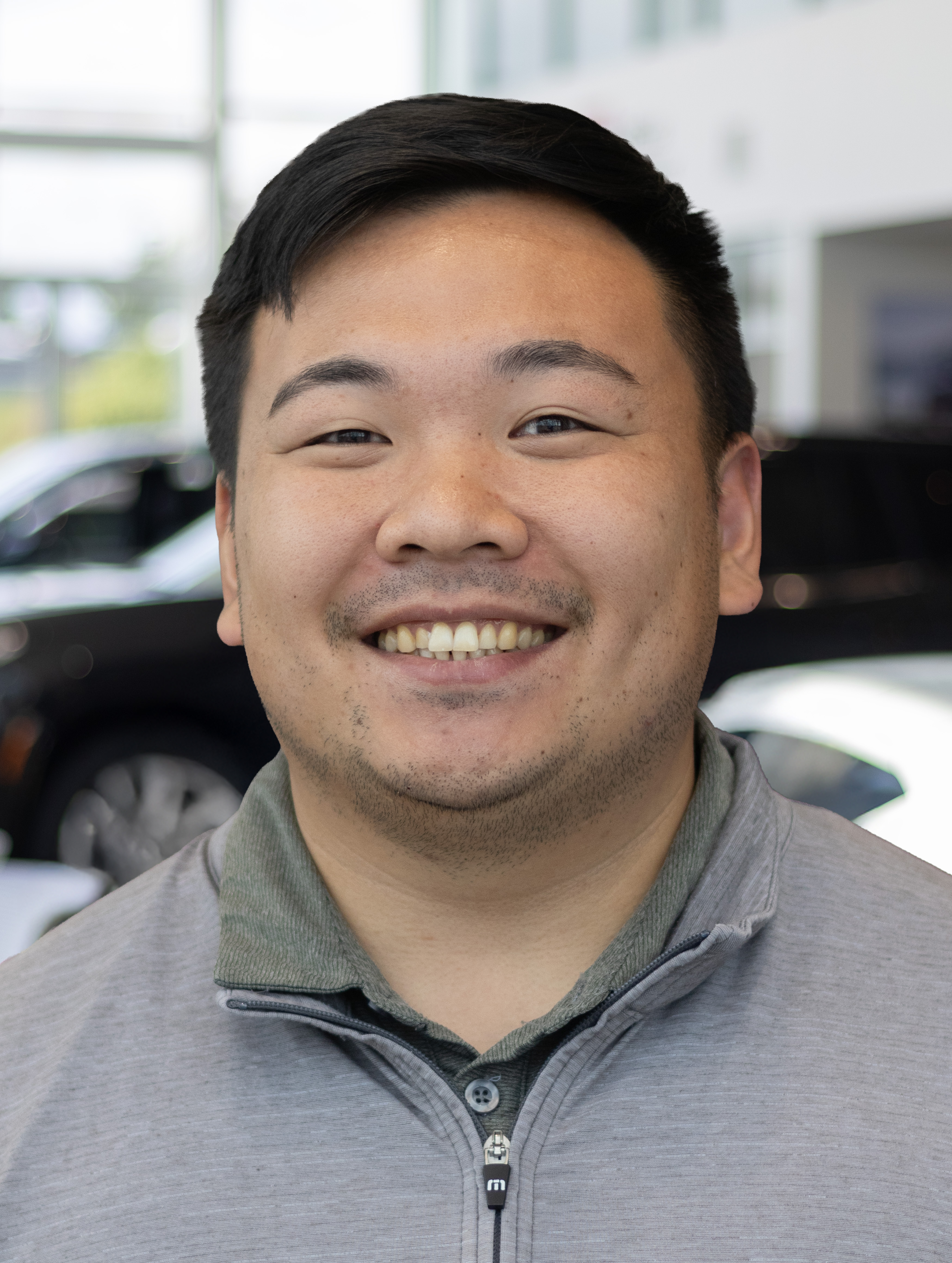 Dennis Li Sales Consultant