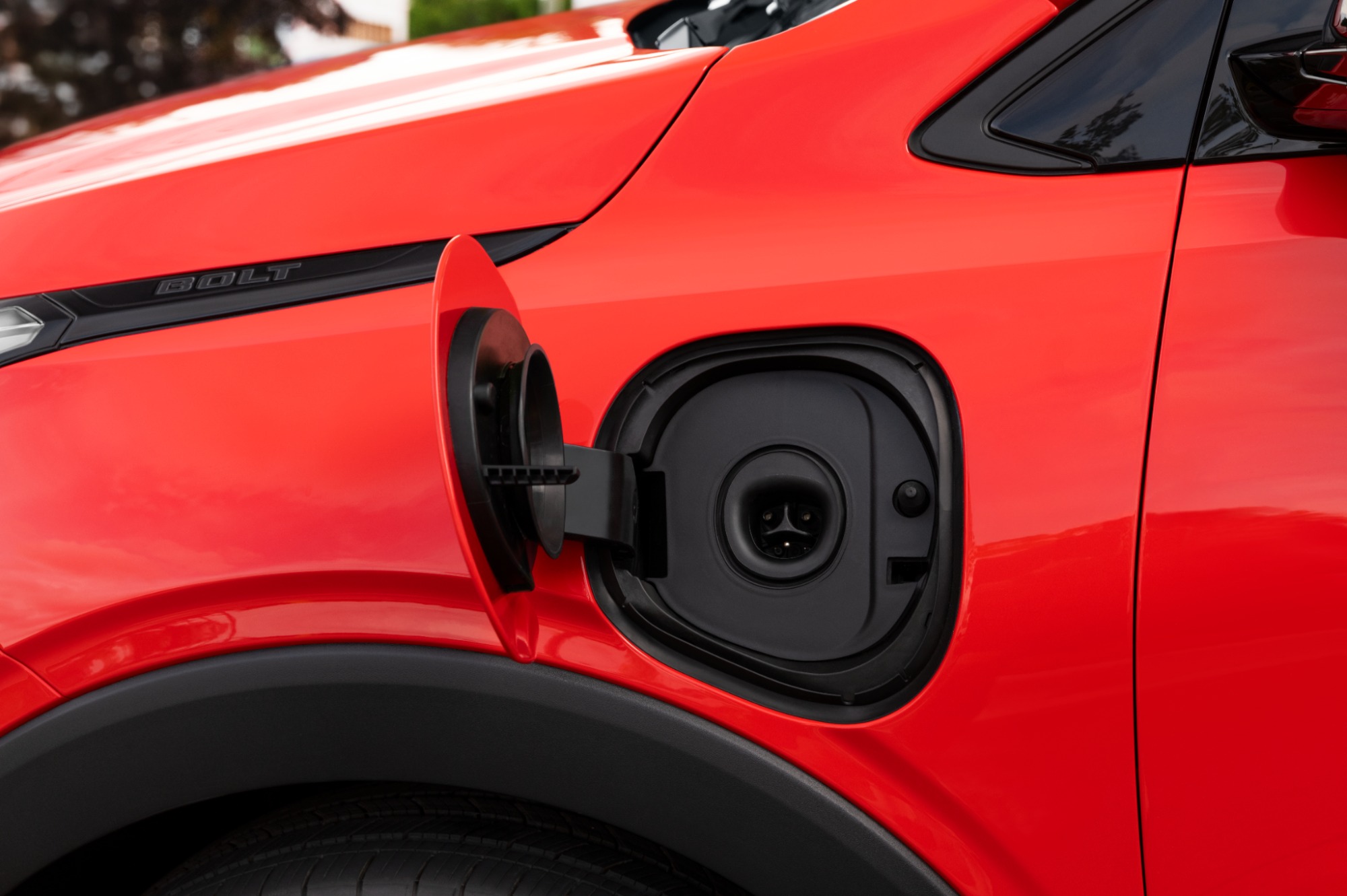Chevrolet Bolt charge port